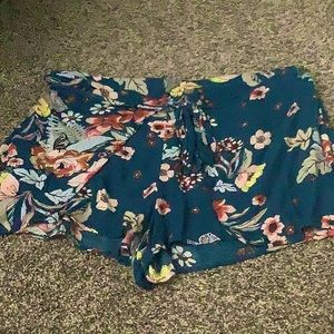 XL blue floral skorts
